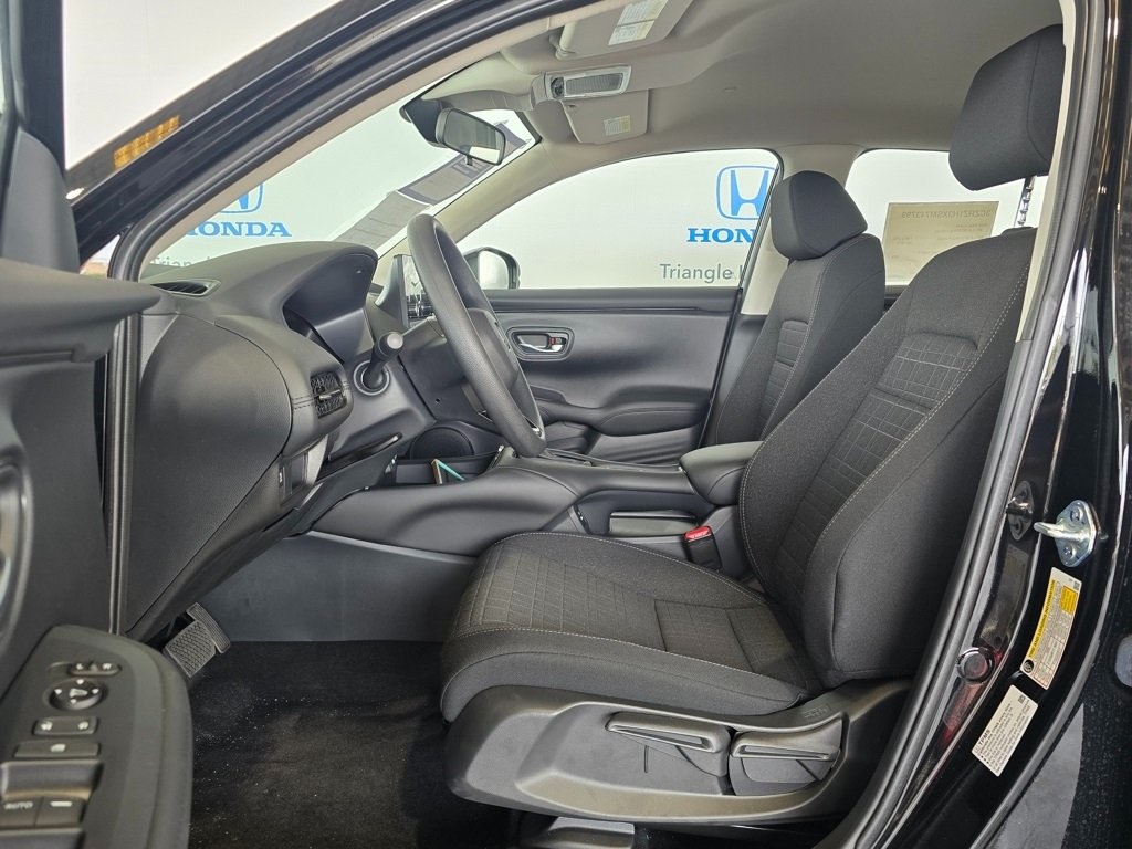 Thumbnail: 2025 Honda HR-V - 9