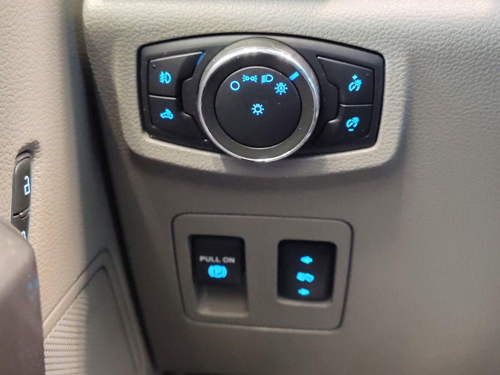 Used Car 2019 Ford F-150  Xlt For Sale Under $20,000 In San Antonio, Texas