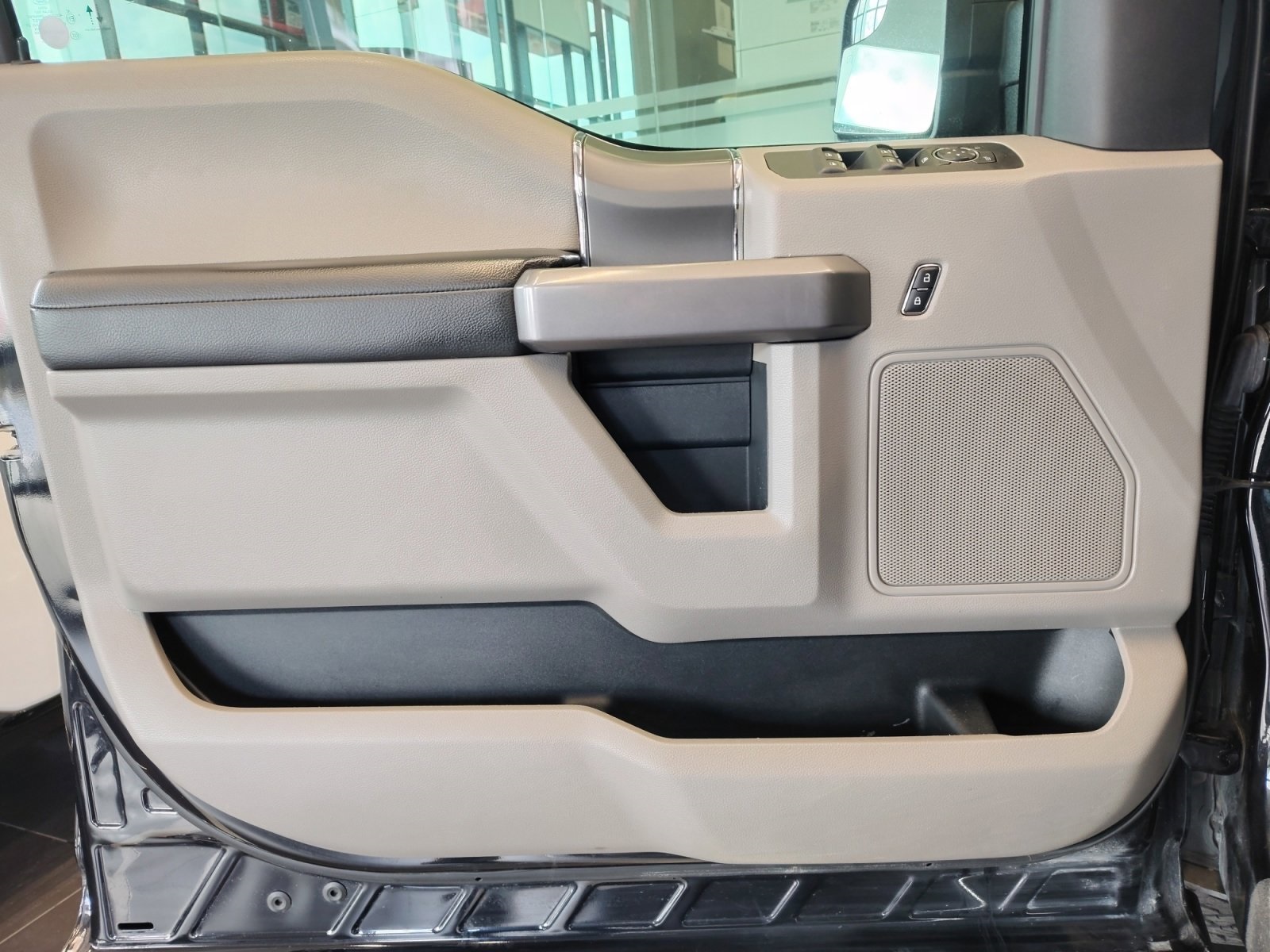 Used Car 2019 Ford F-150  Xlt For Sale Under $20,000 In San Antonio, Texas