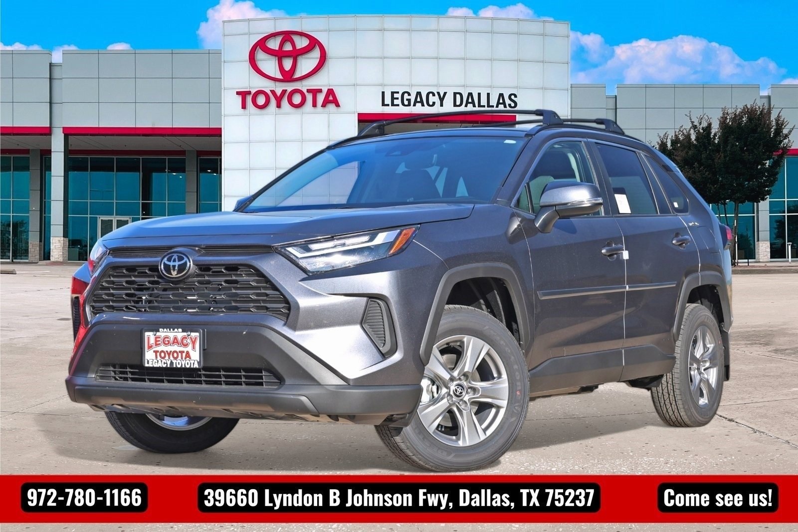 2025 Toyota RAV4 XLE FWD