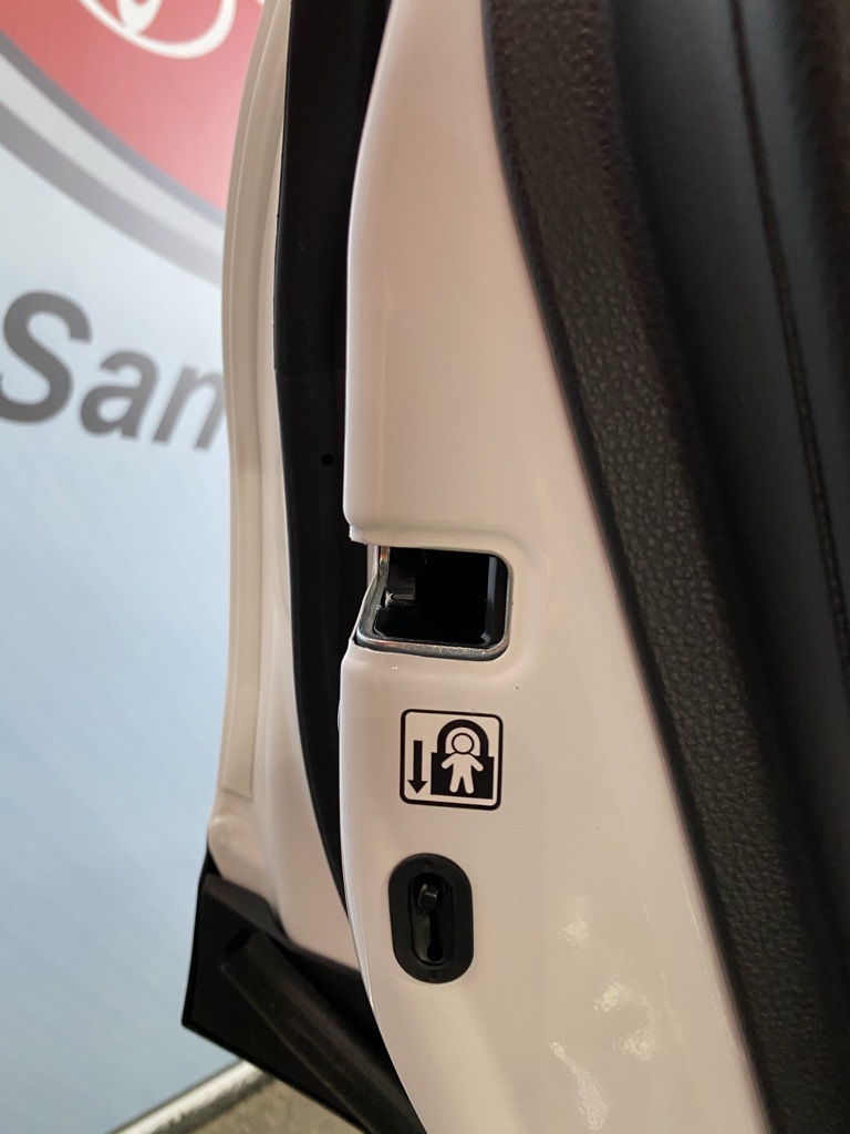 Thumbnail: 2025 Toyota RAV4 - 24