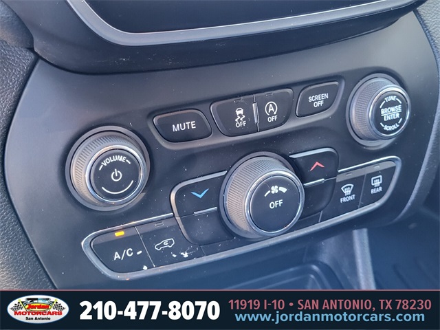 Used Car 2019 Jeep Cherokee  Latitude For Sale Under $15,000 In San Antonio, Texas