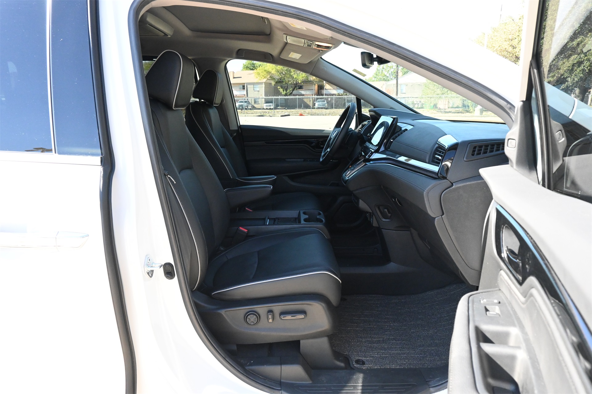 2024 Honda Odyssey Elite White at Emmons Autoplex