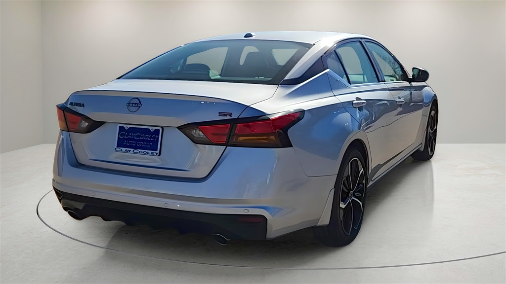 2025 Nissan Altima