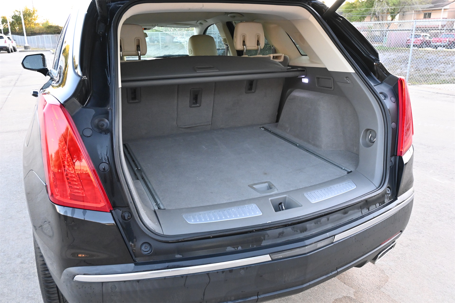 2018 Cadillac XT5 Luxury Black at Durrett Motor Company