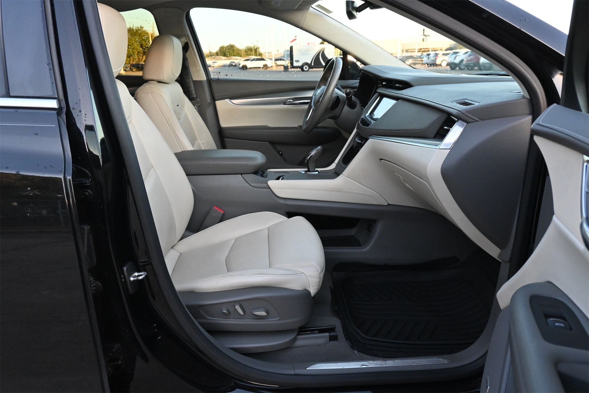 2018 Cadillac XT5 Luxury Black at Durrett Motor Company