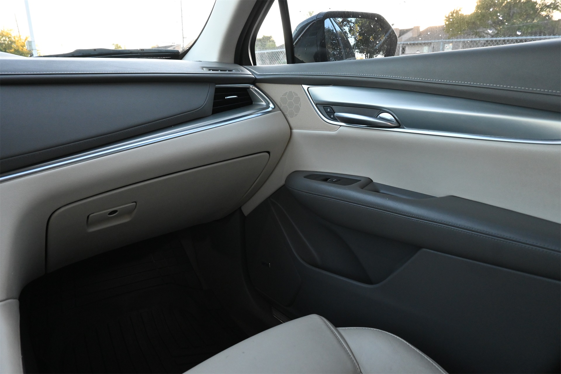 2018 Cadillac XT5 Luxury Black at Durrett Motor Company