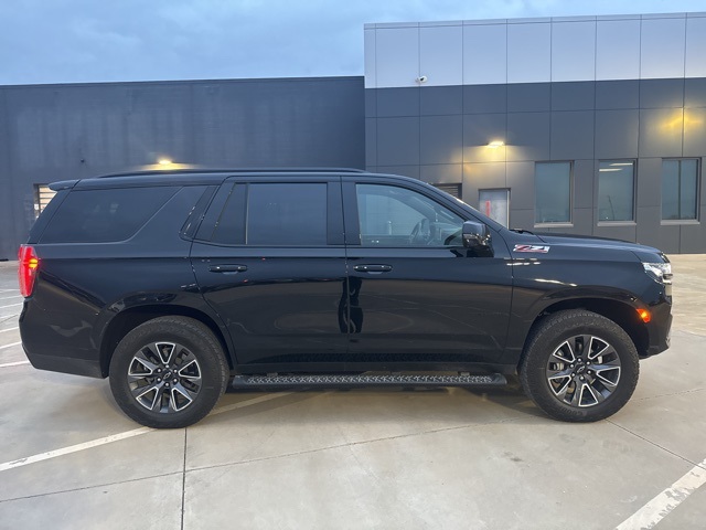 2024 Chevrolet Tahoe Z71 photo 2