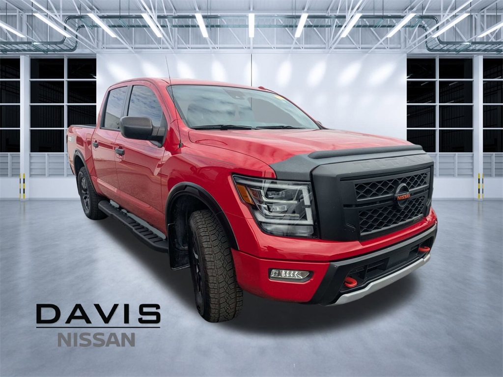 2021 Nissan Titan PRO-4X Crew Cab 4WD