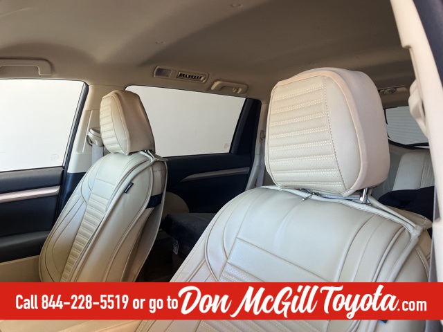 2015 Toyota Highlander LE Plus V6 Black at Community Toyota