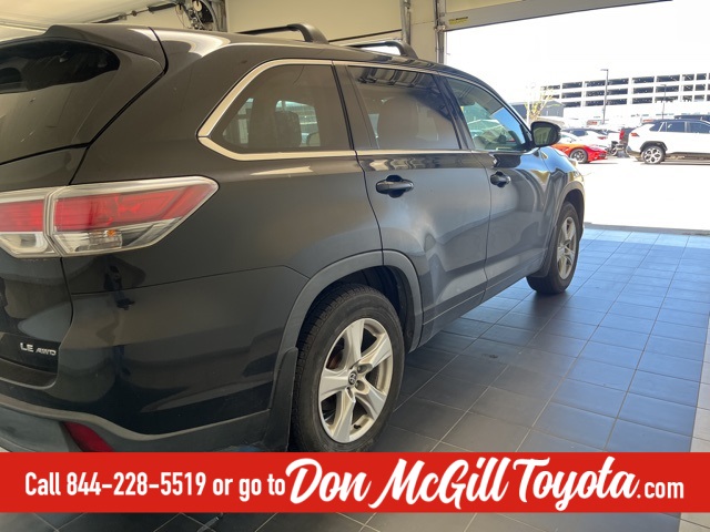 2015 Toyota Highlander LE Plus V6 Black at Community Toyota
