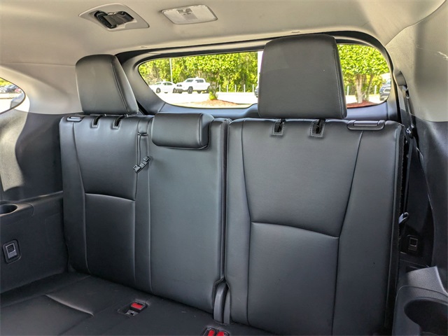 2024 Toyota Highlander XLE Silver at Davis Toyota of Orangeburg