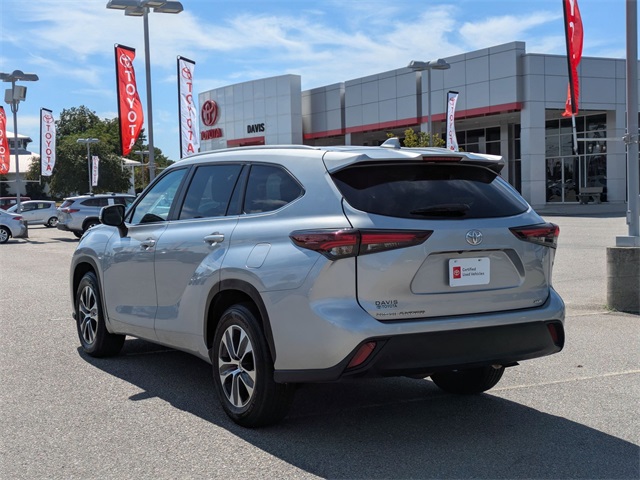 2024 Toyota Highlander XLE Silver at Davis Toyota of Orangeburg