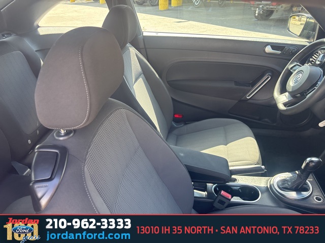 Used Car 2014 Volkswagen Beetle  2.5l Entry For Sale Under $12,000 In San Antonio, Texas