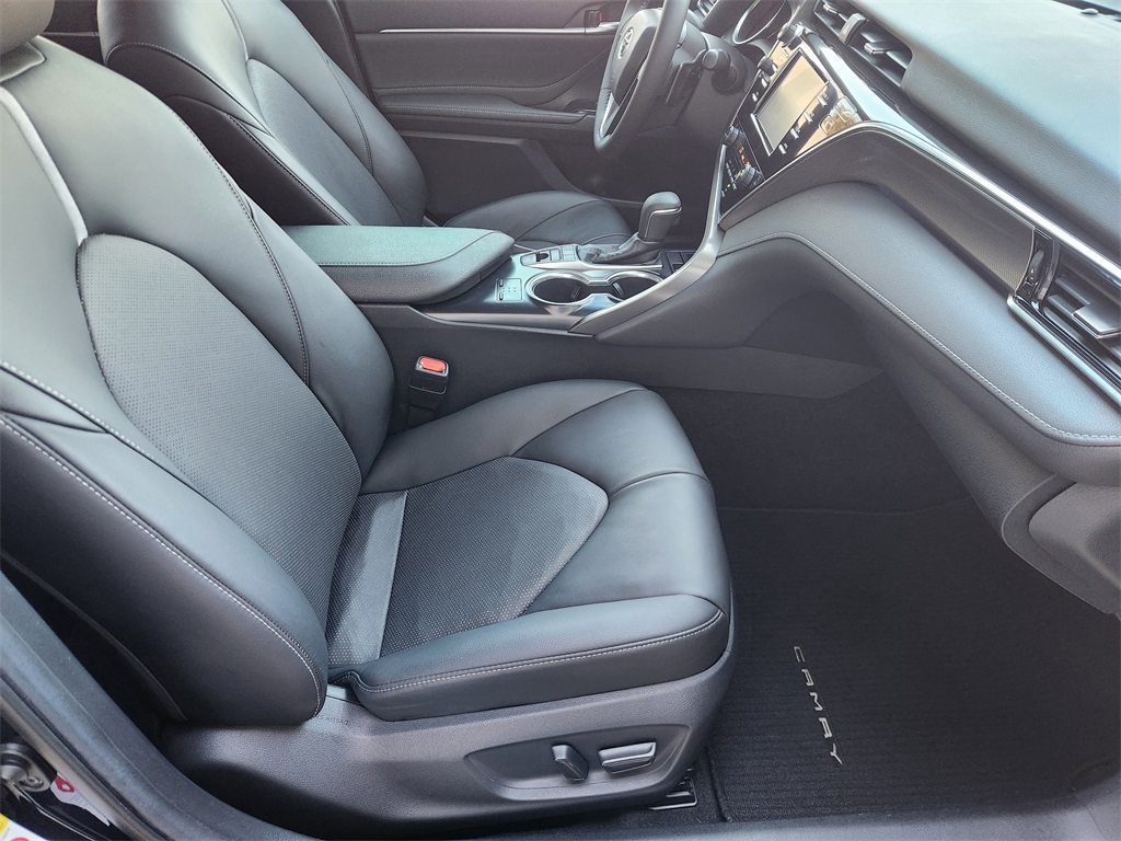 2018 Toyota Camry XSE Blue at AutoSavvy Houston Southwest