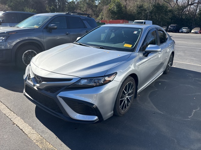 2024 Toyota Camry SE Nightshade FWD