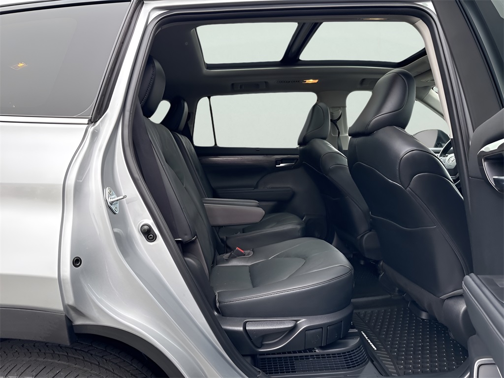 2023 Toyota Highlander Hybrid