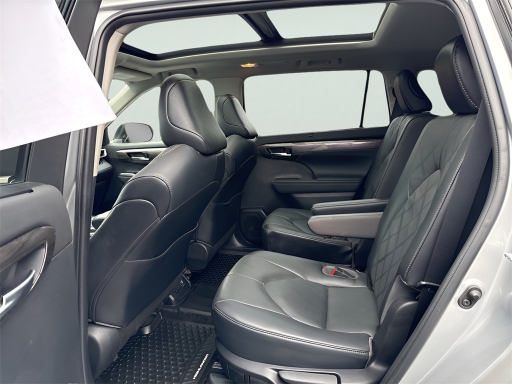 2023 Toyota Highlander Hybrid