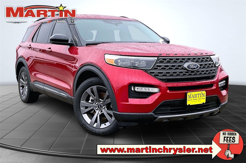 2023 Ford Explorer XLT Red at Community Honda