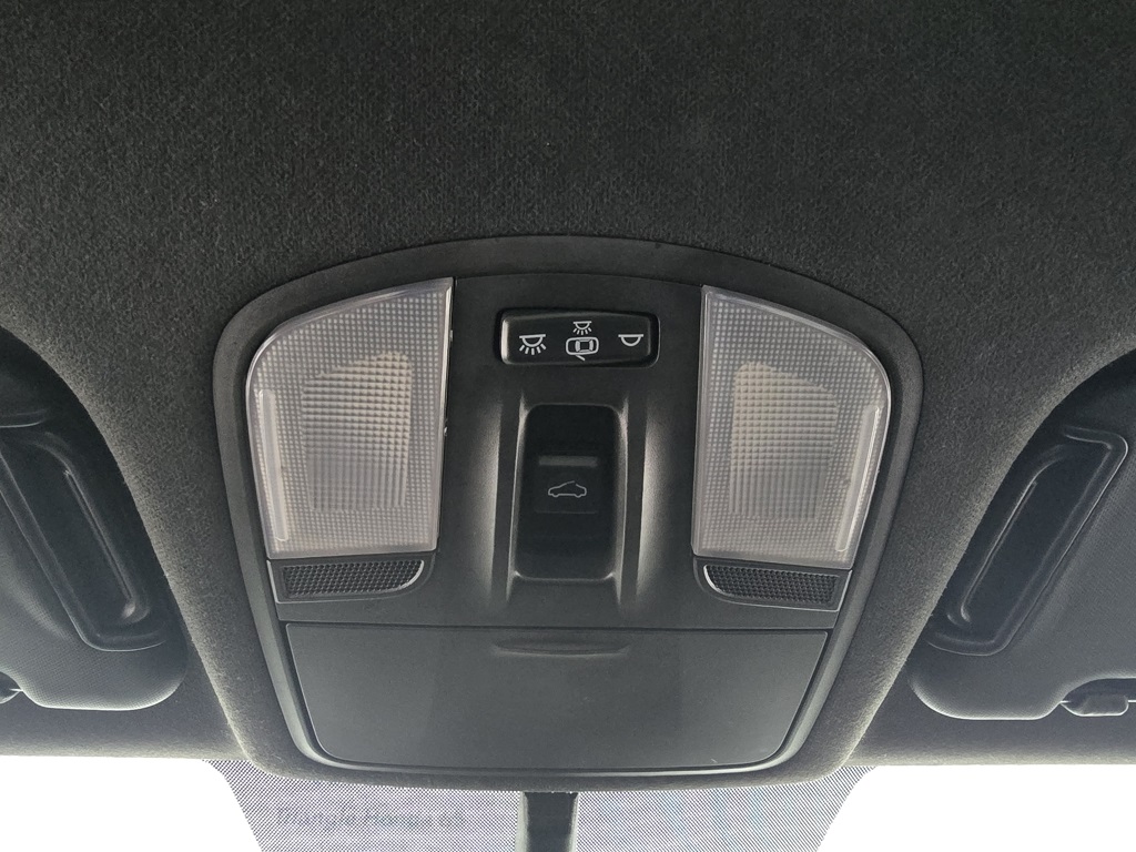 Thumbnail: 2020 Hyundai Elantra - 24