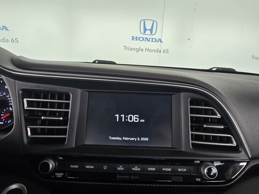 Thumbnail: 2020 Hyundai Elantra - 25