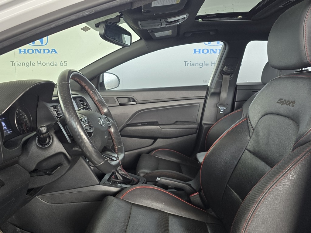 Thumbnail: 2020 Hyundai Elantra - 9