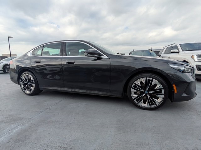 2025 BMW 5 Series 540i xDrive