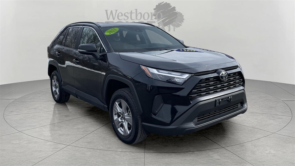 2025 Toyota RAV4 XLE AWD