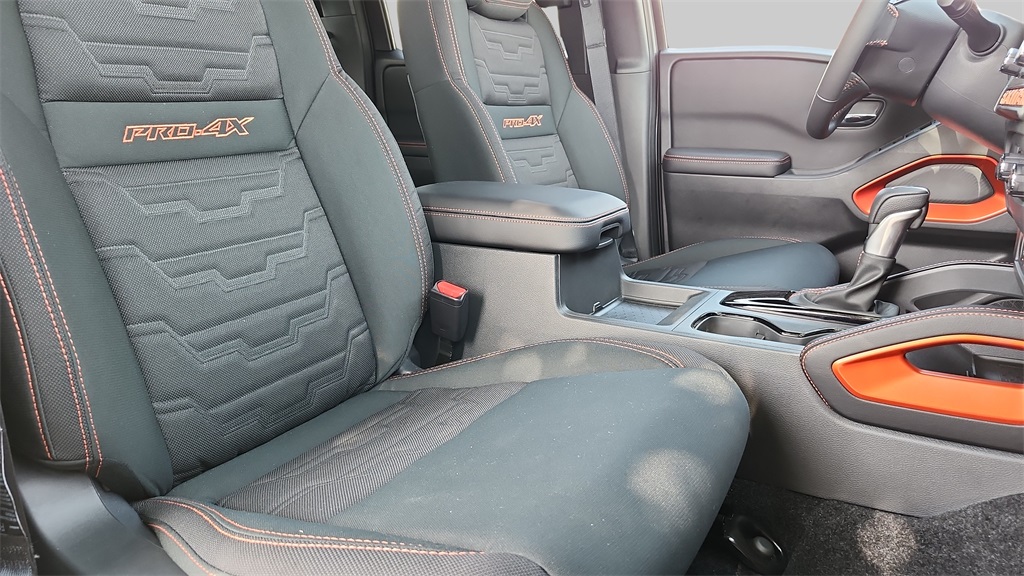 2025 Nissan Frontier