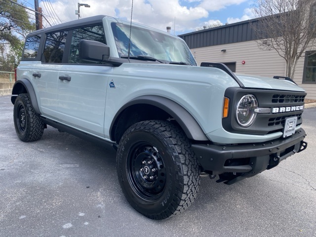 Used Car 2022 Ford Bronco  Black Diamond For Sale Under $40,000 In San Antonio, Texas