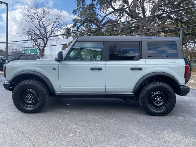 Used Car 2022 Ford Bronco  Black Diamond For Sale Under $40,000 In San Antonio, Texas