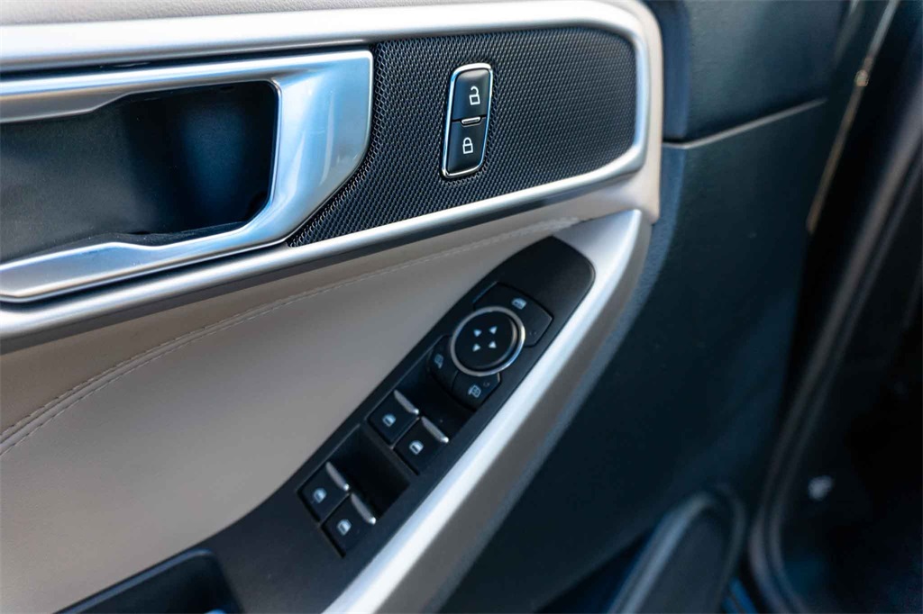 Used Car 2023 Ford Explorer  Xlt For Sale Under $40,000 In San Marcos, Texas