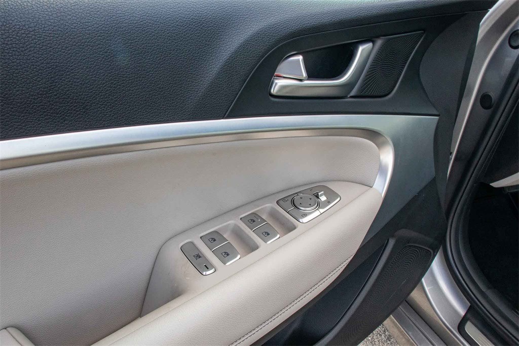 Used Car 2022 Genesis G70  2.0t For Sale Under $30,000 In San Marcos, Texas