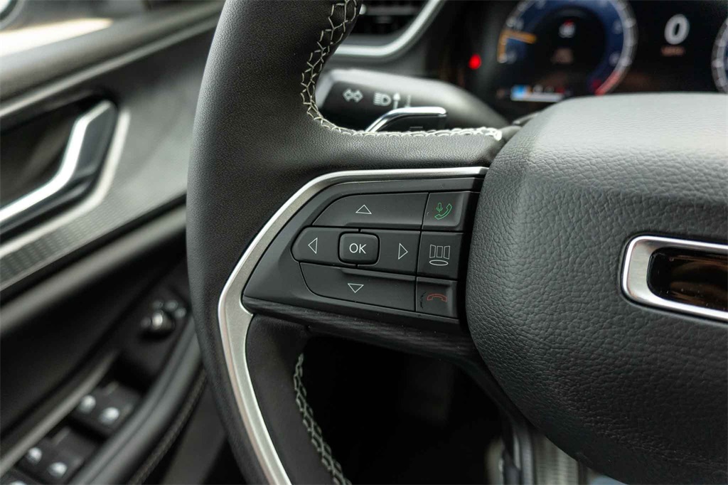 New Car 2025 Jeep Grand Cherokee L  Laredo For Sale Under $50,000 In San Marcos, Texas