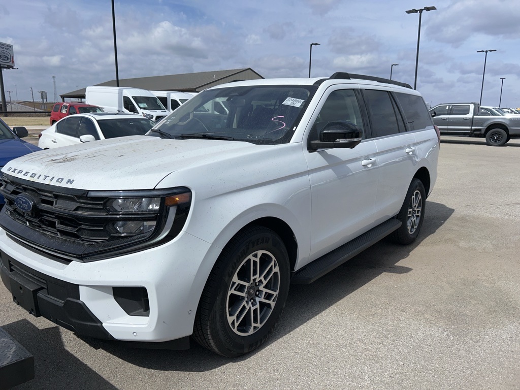 2025 Ford Expedition Active RWD