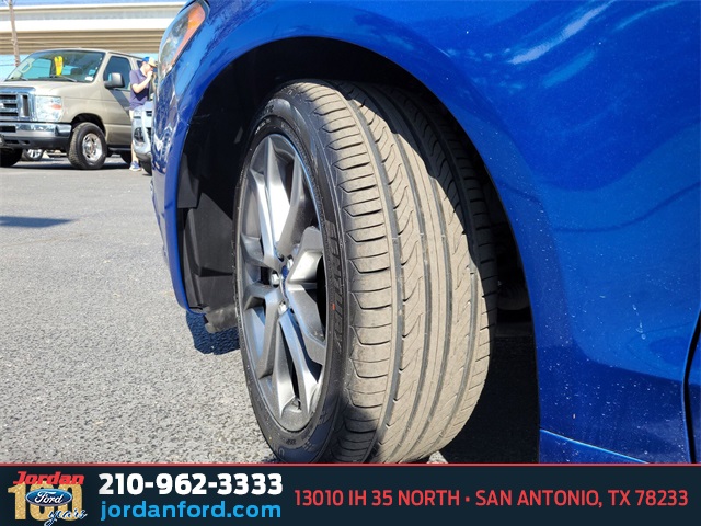 Used Car 2017 Ford Fusion  Se For Sale In San Antonio, Texas