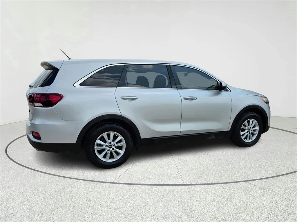 2019 Kia Sorento L - 4