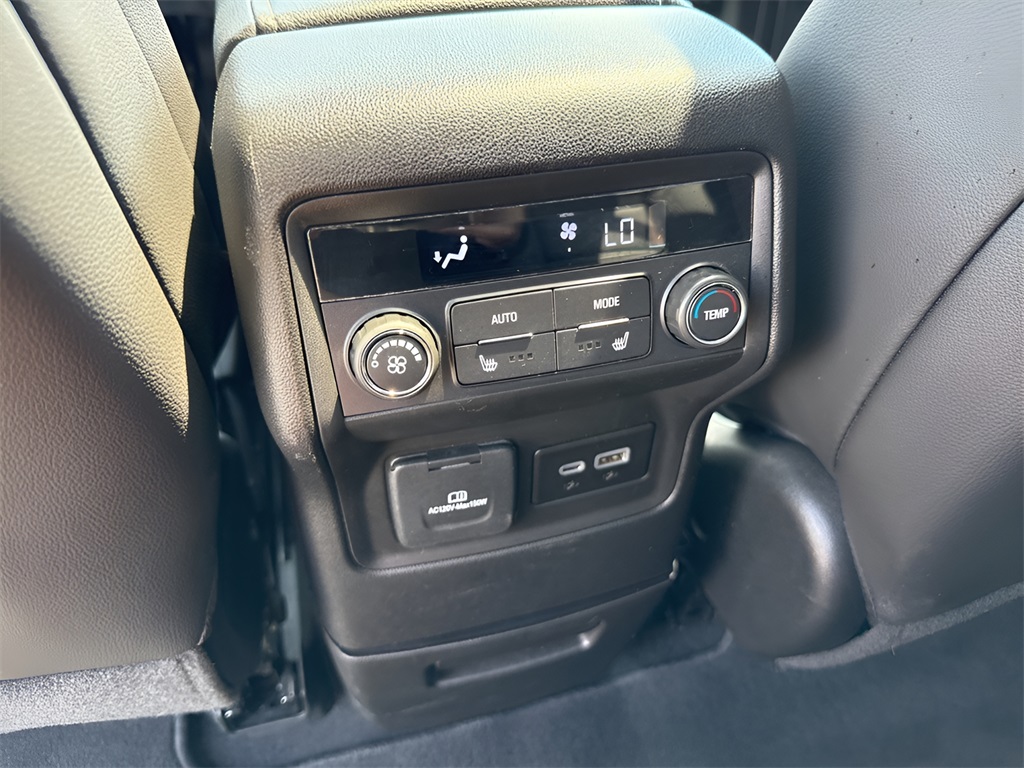 2023 GMC Acadia
