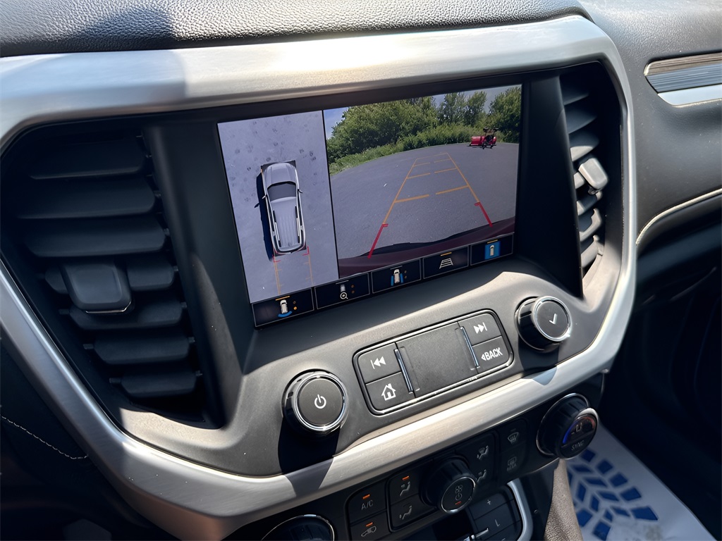 2023 GMC Acadia