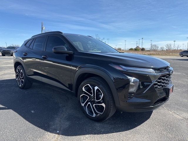 2025 Chevrolet Trax RS with 2RS FWD