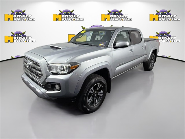 2017 Toyota Tacoma SR5 V6 Double Cab LB 4WD