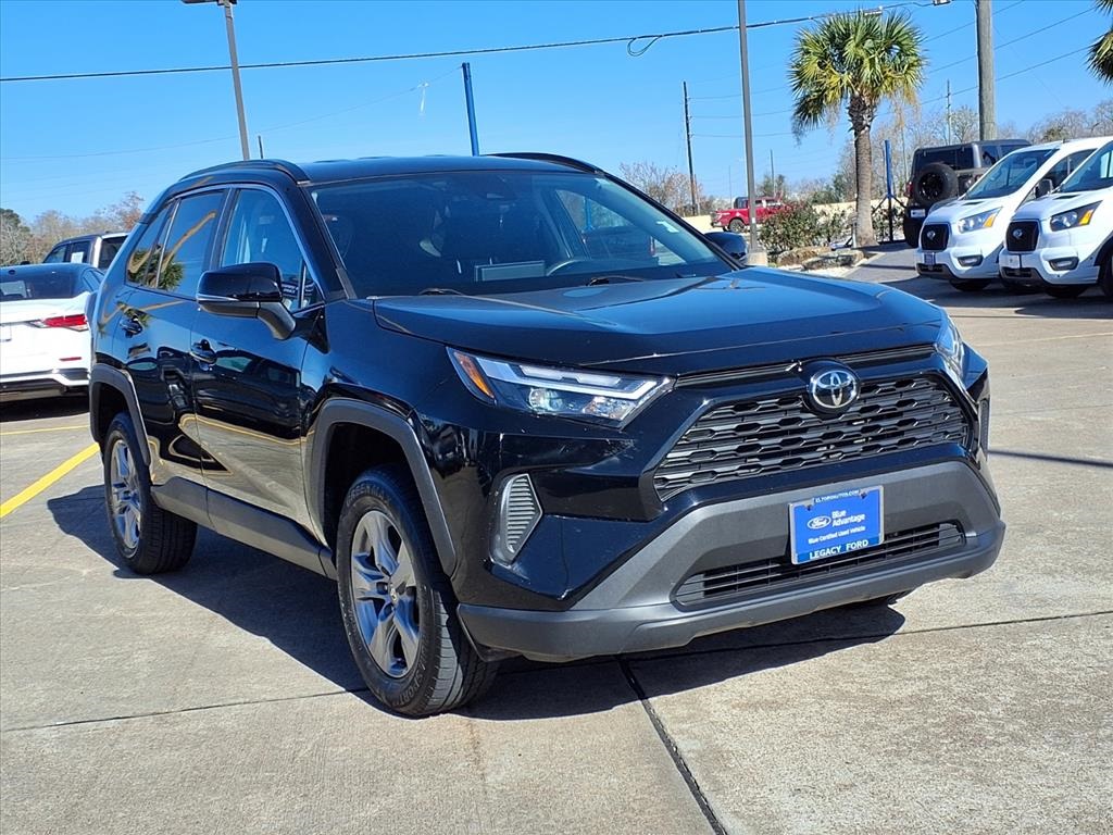 2024 Toyota RAV4 XLE - 6