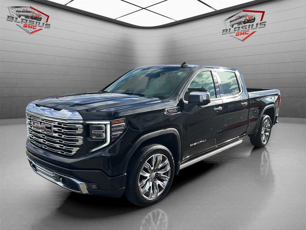 2023 GMC Sierra 1500 Denali Crew Cab 4WD