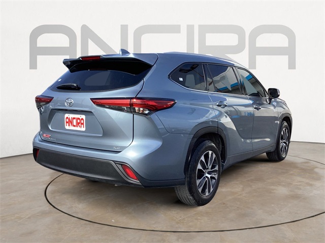 Used Car 2022 Toyota Highlander  Xle For Sale Under $30,000 In San Antonio, Texas