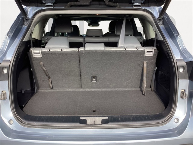 Used Car 2022 Toyota Highlander  Xle For Sale Under $30,000 In San Antonio, Texas