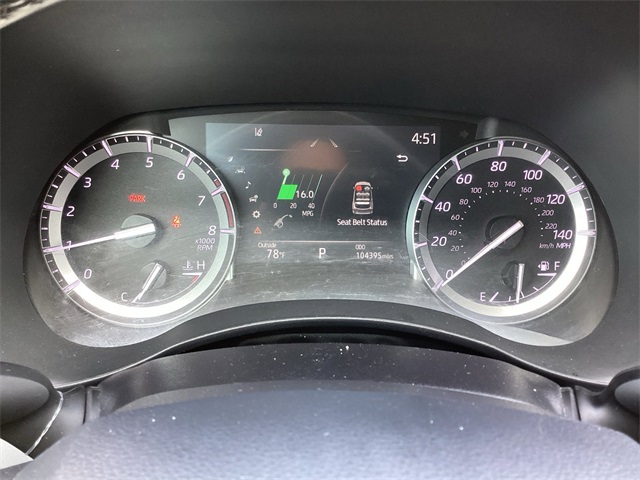 Used Car 2022 Toyota Highlander  Xle For Sale Under $30,000 In San Antonio, Texas