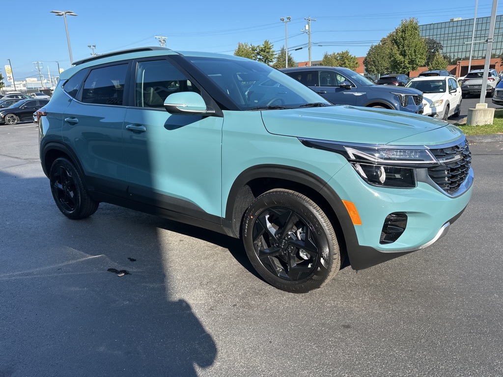 2026 Kia Seltos EX photo 4