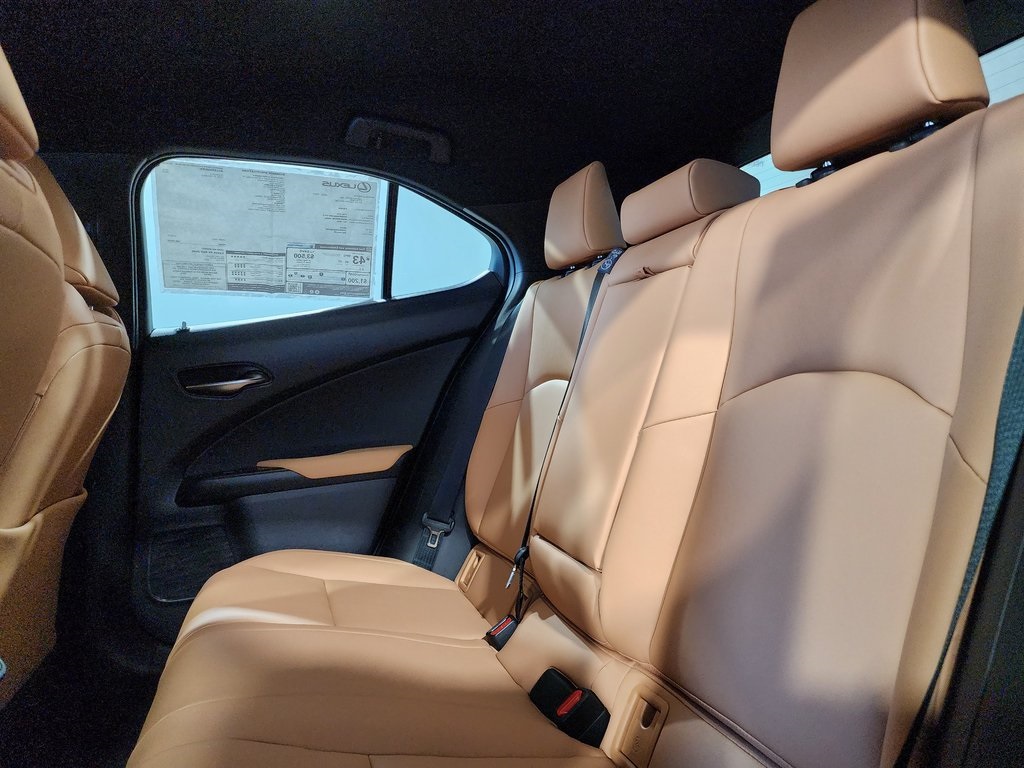 Thumbnail: 2025 Lexus UX - 27