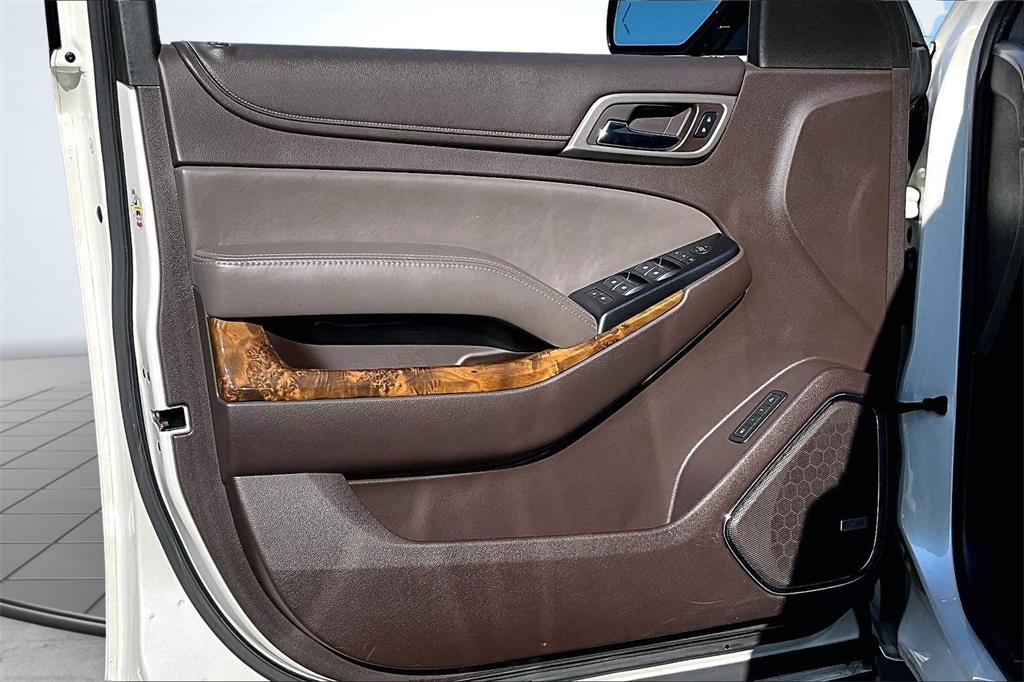 2015 GMC Yukon XL Denali White at Classic Chevrolet Galveston