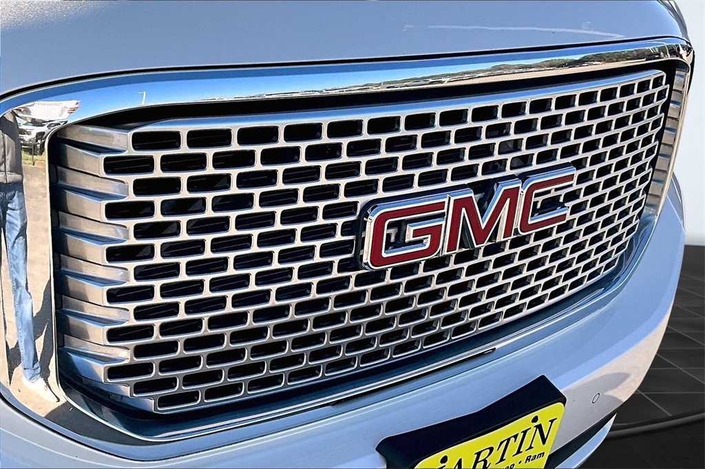 2015 GMC Yukon XL Denali White at Classic Chevrolet Galveston